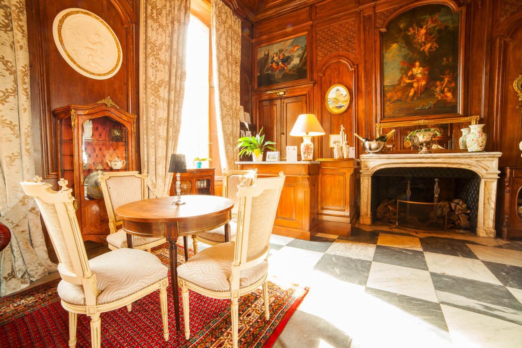 Chateau Hotel Du Colombier Сен Мало Екстериор снимка